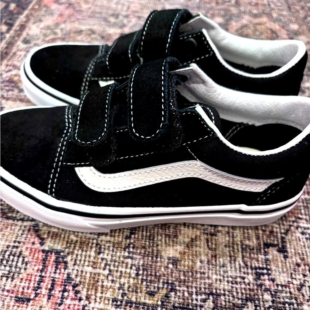 Brand NEW in box Vans size 13 kids
